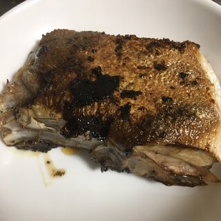 ぶりカマ塩焼き